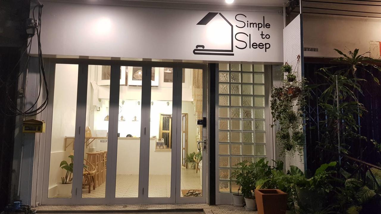 Simple to Sleep Hostel Bangkok Esterno foto